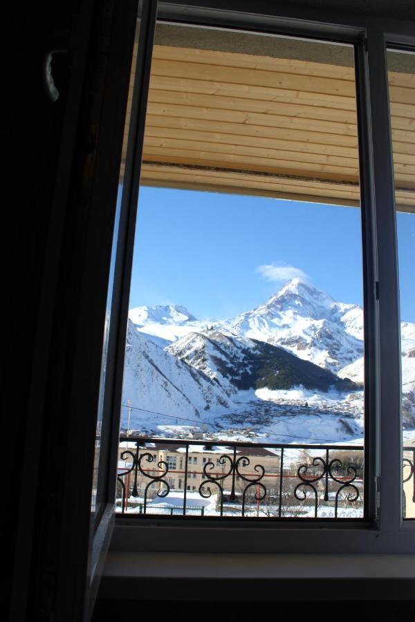 Hotel Elia Kazbegi Bagian luar foto