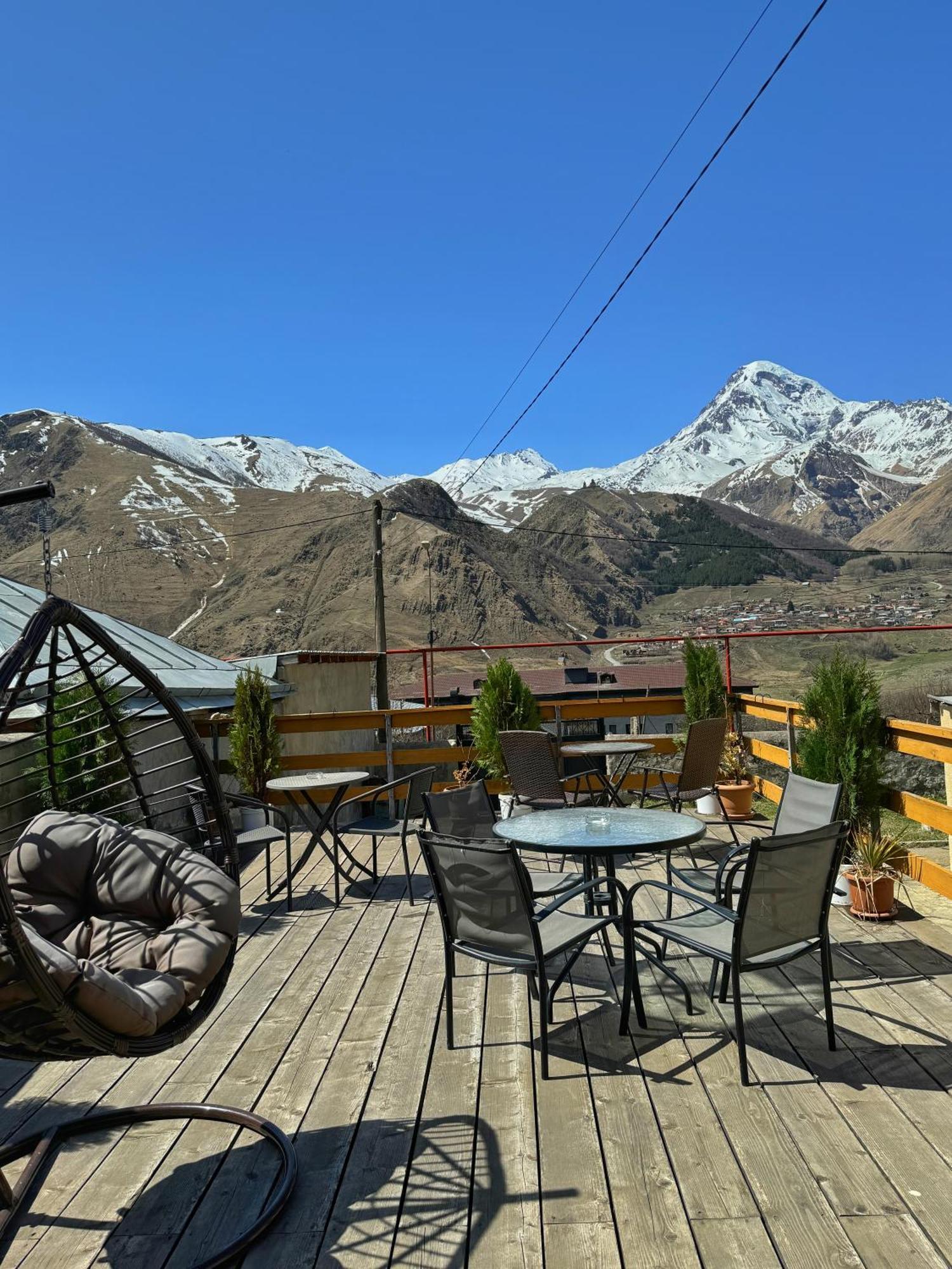 Hotel Elia Kazbegi Bagian luar foto