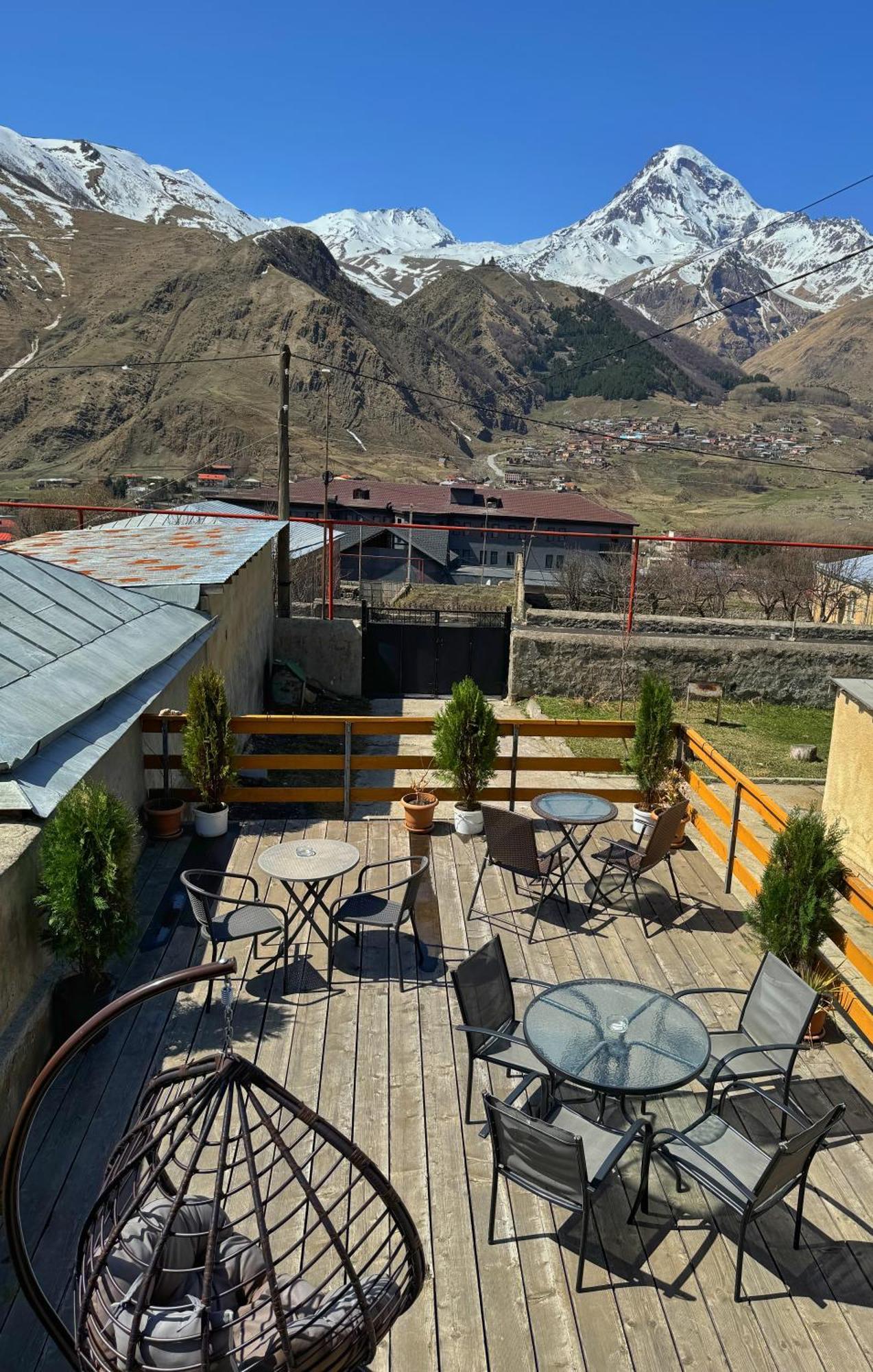Hotel Elia Kazbegi Bagian luar foto